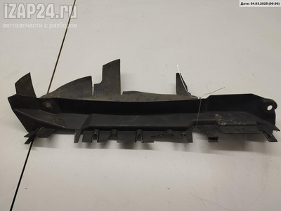 4D0121284A Диффузор (кожух) вентилятора радиатора Audi A8 D2 (1994-2002) 1998