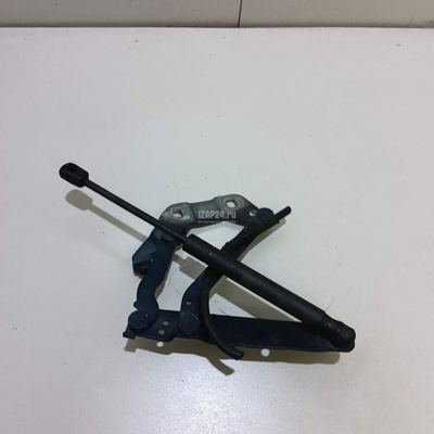 LR001562 Петля капота правая Land Rover Freelander 2 (2007 - 2014)