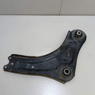 545008682R Рычаг передний правый Renault Megane III (2009 - 2016)