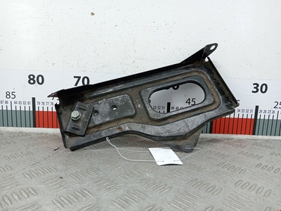 3U0805213 Крепление (корпус) аккумулятора Volkswagen Passat 5 GP (2000-2005) 2003 ,