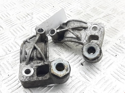 A2113231126 Кронштейн (крепление) втулки стабилизатора Mercedes E-Class (W211) (2002-2009) 2003