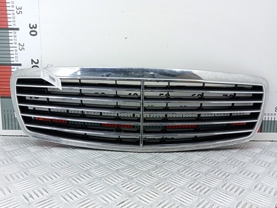 A2118800583 Решетка радиатора Mercedes E-Class (W211) (2002-2009) 2003 ,9040