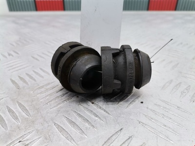 3M5H8B204AB Кронштейн (крепление) радиатора Ford Focus 2 (2004-2011) 2005 ,1435962