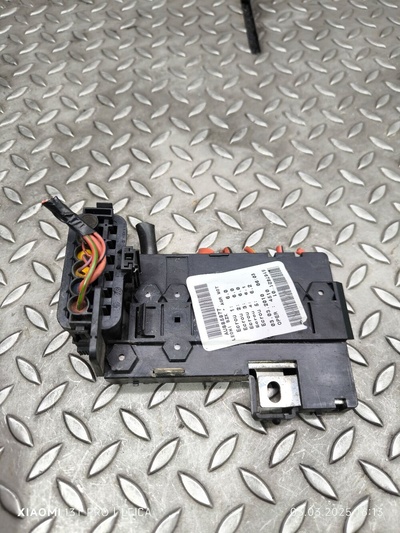 6r0937629 Блок предохранителей Skoda Fabia 2008