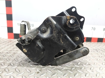 Замок кабины Nissan Cabstar 2007