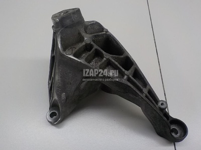 4G0199307Q Кронштейн двигателя левый VAG A5/S5 [8F] Cabrio (2010 - 2016)