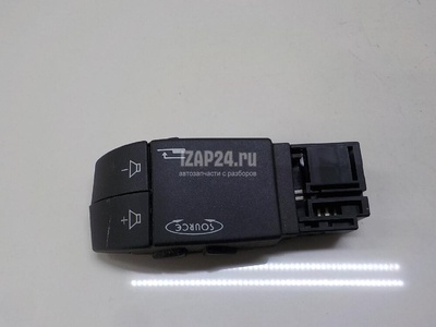 8200009040 Переключатель подрулевой управления магнитолой Renault Duster 2012