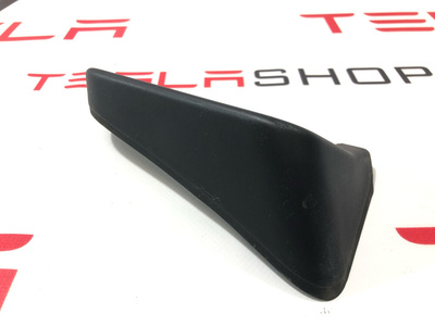 166077300A Прочая запчасть Tesla Model S 2-й рест. 2021 1660773-00-A