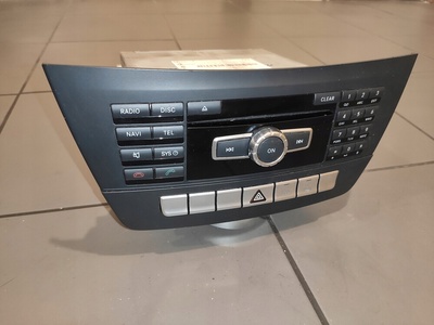 A2049009410 Мерседес w204 рестайлинг c - klasa радио компакт - диск навигация навигация магнитола состояние