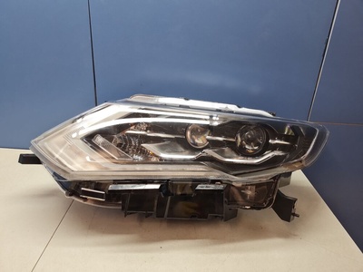 260606FP8B Фара левая Nissan X-Trail T32 2014-