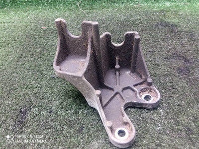 55354120 кронштейн крепления тросов кпп Opel Vectra C (2002-2009)