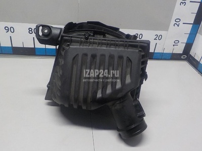 13717609482 Корпус воздушного фильтра BMW X1 F48 2014