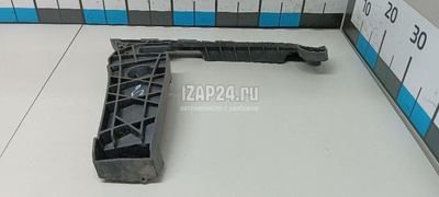 8W5807453A Направляющая заднего бампера левая VAG A4 [B9] 2015