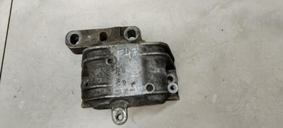 1K0199262 подушка крепления двигателя Volkswagen Touran 2005