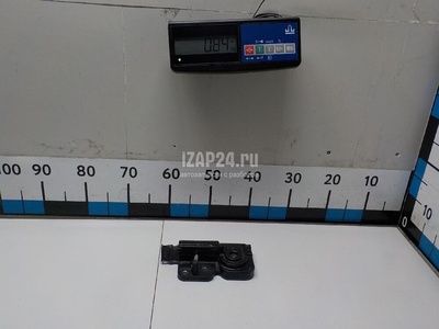 7E0827511A Доводчик двери VAG Transporter T6 2015