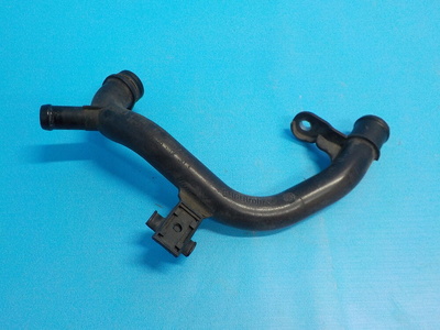06J121065F Трубка системы охлаждения SKODA Octavia A5 (1Z) 2004-2013