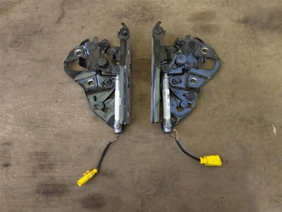 4M0823301C Петля капота Audi Q7 4M 2020 , , 4M0823301A, 4M0823301B, 4M0823302A, 4M0823302B, 4M0823302C