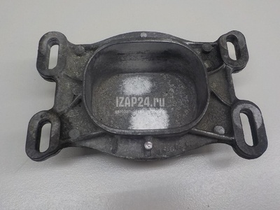 4B0199335L Кронштейн двигателя передний VAG A6 [C6,4F] (2004 - 2011)