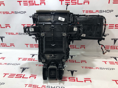 168888800D Прочая запчасть Tesla Model S 2-й рест. 2021 1688888-00-D