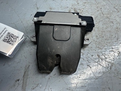 8M51R442A66AB Замок багажника Ford C-Max C-max 1 2007 8M51-R442A66-AB