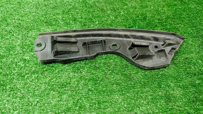 7L6807394B направляющая заднего бампера VW Touareg 2002-2010 2006