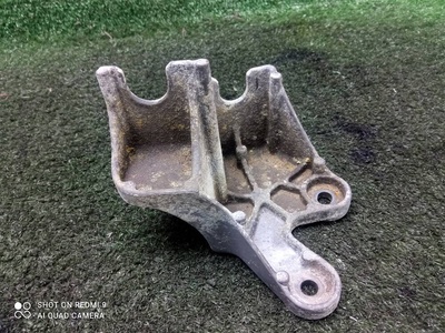 55354120 кронштейн крепления тросов кпп Opel Vectra C (2002-2009)