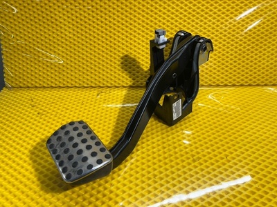 A2042902001 педаль тормоза Mercedes-Benz CLS-Class C218 2016 , A204292022, A1702900182, A204290021