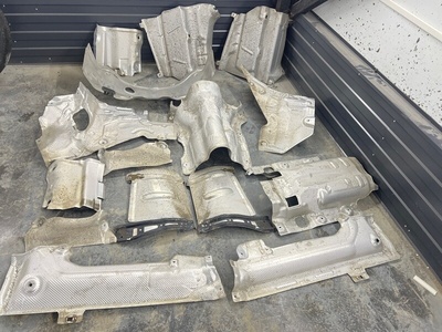 A2186820500 Экран тепловой Mercedes-Benz CLS-Class C218 2016 , A2126800422, A2126823171, A2126820186, A2124700247, A2126820271, A2126828071, A2126828371, A2126800322, A2126823571, A2126828571, A218682
