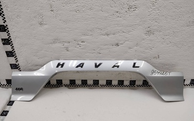 5506100XKZ0YA Накладка крышки багажника Haval M6 2