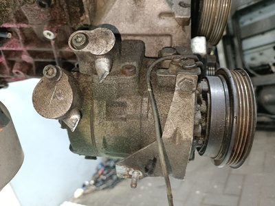 8d0260805b Компрессор кондиционера Audi A4 2000