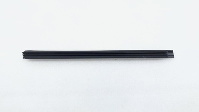 6817433101 Уплотнитель стекла двери Toyota Camry 70 2021 , 68174-33100