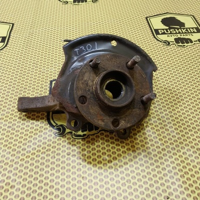 400158H300 Кулак поворотный цапфа Nissan Xtrail T30 2005 40015-8H300, 40202-2Y010