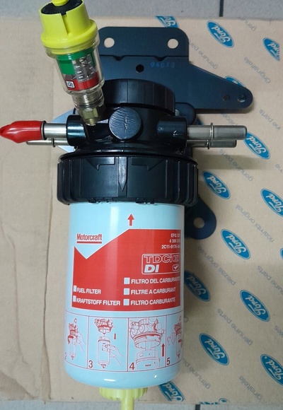 YC159155BU подставка фильтра топлива форд transit mk6 2001 - 2006 1711132