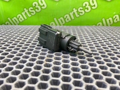 3B0945511C Концевик стоп-сигнала Audi A6 C6 Avant Quattro 2005 , 3B0945511