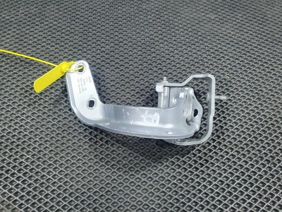4M0827299C Петля крышки багажника Audi SQ7 4M рест. 2022