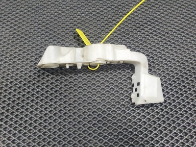 8W0807284 Кронштейн крепления бампера Audi S4 B9 2019