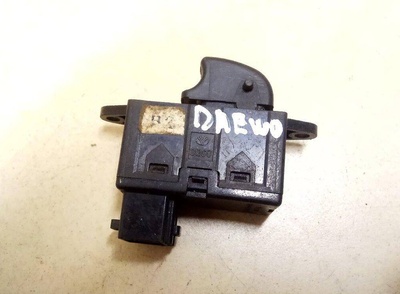 96190777 Кнопка стеклоподъемника заднего правого Daewoo Tacuma 2003 ,DECO