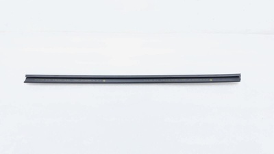 5JA837480B Уплотнитель стекла двери Skoda Rapid NK6 2021