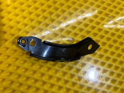 F4J161009091 кронштейн Omoda C5 2023