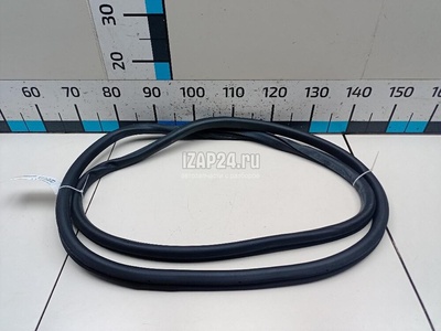 5N0867913A9B9 Уплотнитель двери VAG Tiguan (2007 - 2011)