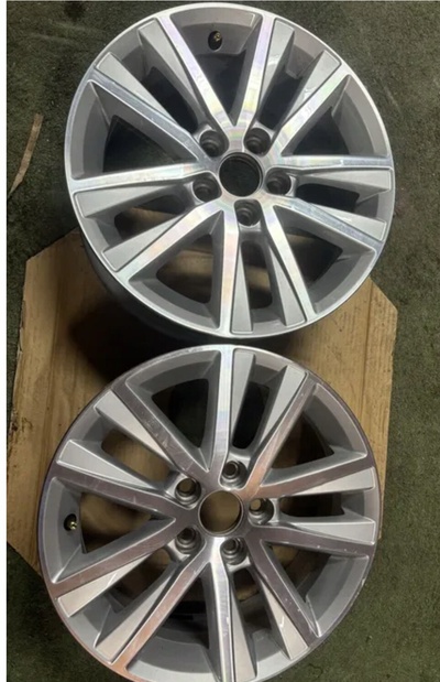 Колесо алюминиевая volkswagen 6r0601025bd 6.0 