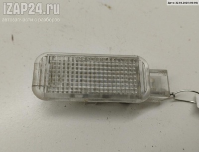 4B0947415 Фонарь салонный (плафон) Audi A6 C5 (1997-2005) 2002