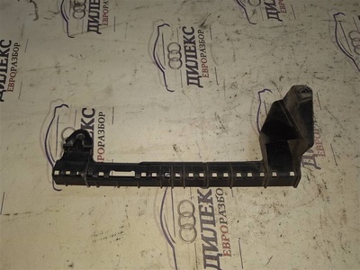 4L0839067 направляющая стекла двери Audi Q7 2005-2015 2012