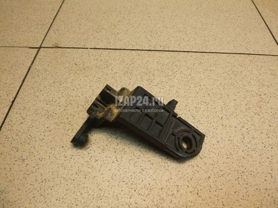 921422P500 Кронштейн фар правый Hyundai-Kia Sorento II (2009 - 2020)