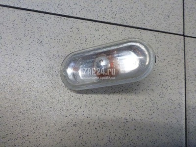 7E0949117 Повторитель на крыло VAG Amarok 2010