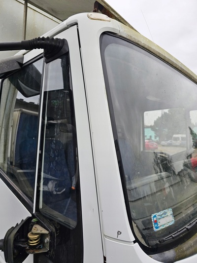 Угол правая крышка обтекатель słupka правый накладка iveco eurocargo 02 - 15 r