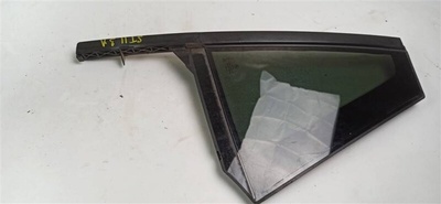 51377405605 Стекло двери задней левой (форточка) BMW X1 F48 2017