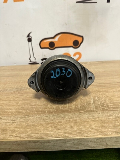 6768853 Подушка двигателя BMW 1-series e87 2008 , 22 11