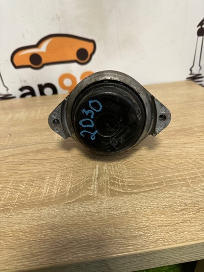 6768852 Подушка двигателя BMW 1-series e87 2008 , 22 11