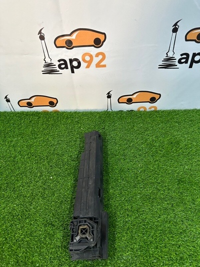 17117600537 Крепление радиатора BMW 3-series F30 2012 17 11 7600537